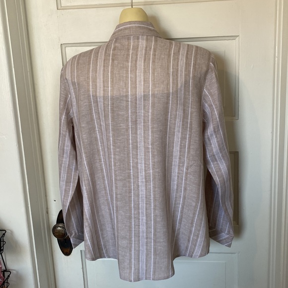 Linen Button Down Top Susan Graver SP - Picture 3 of 5